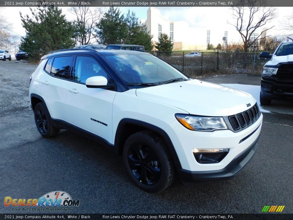 2021 Jeep Compass Altitude 4x4 White / Black Photo #3