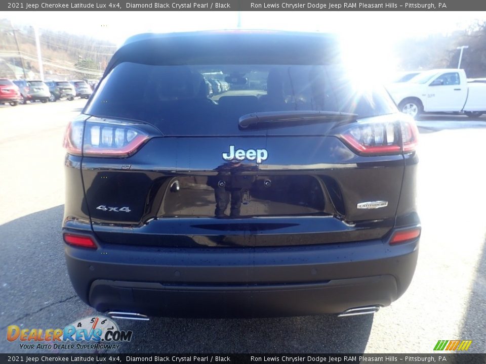 2021 Jeep Cherokee Latitude Lux 4x4 Diamond Black Crystal Pearl / Black Photo #10