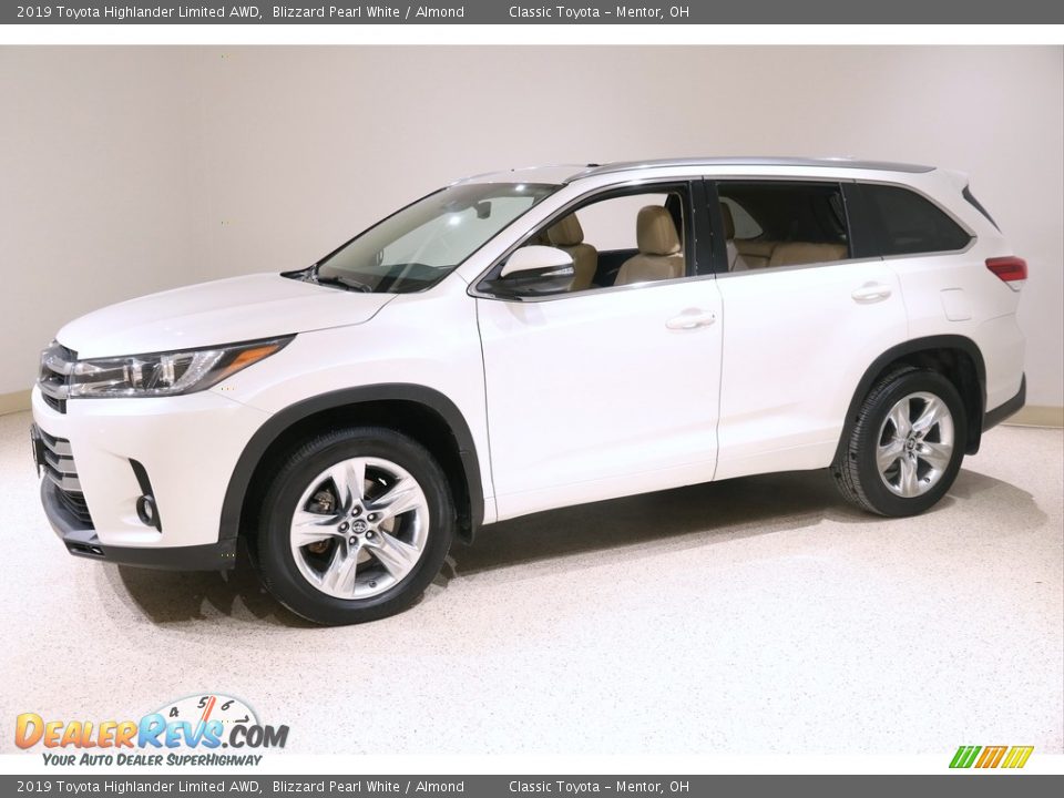 2019 Toyota Highlander Limited AWD Blizzard Pearl White / Almond Photo #3