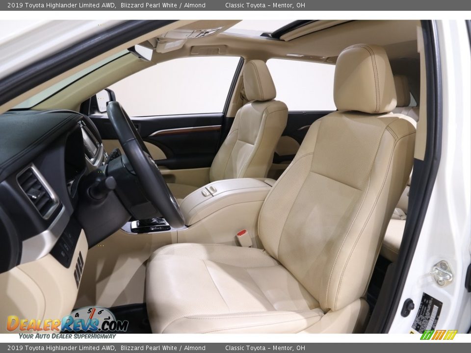 2019 Toyota Highlander Limited AWD Blizzard Pearl White / Almond Photo #5