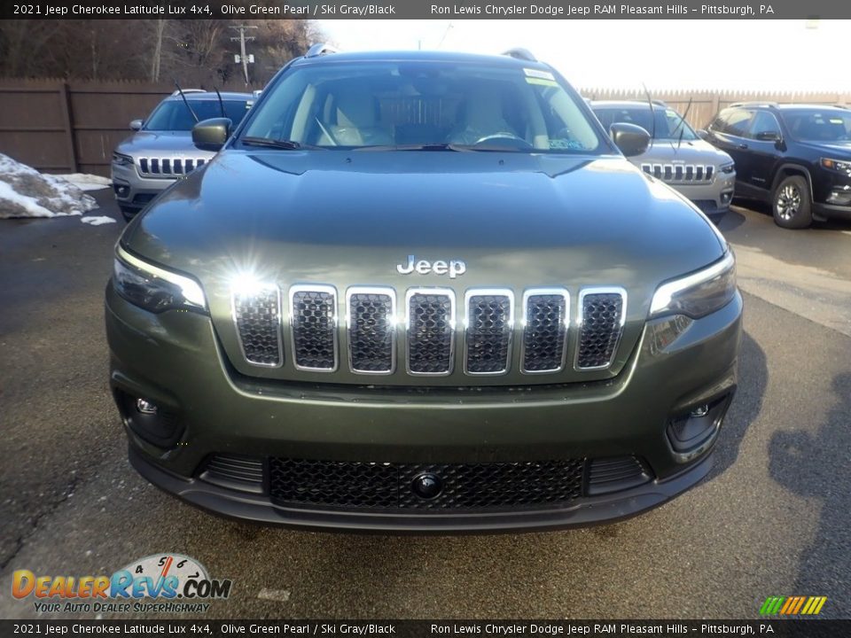 2021 Jeep Cherokee Latitude Lux 4x4 Olive Green Pearl / Ski Gray/Black Photo #2