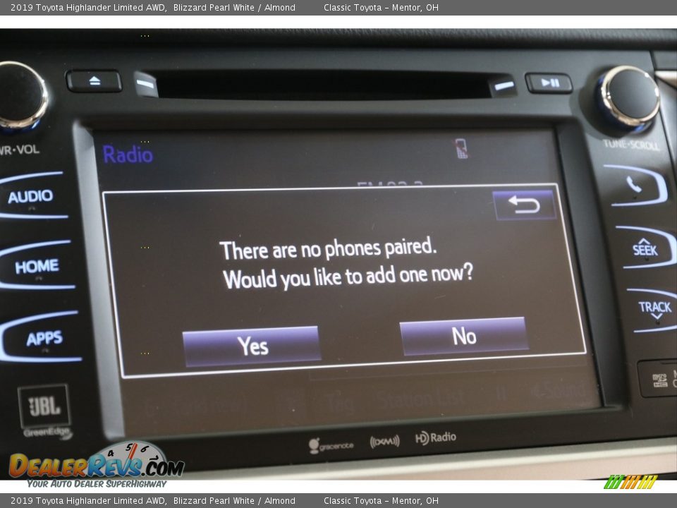2019 Toyota Highlander Limited AWD Blizzard Pearl White / Almond Photo #13