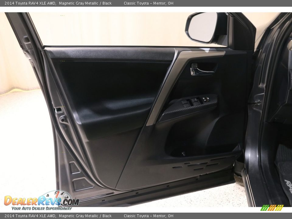2014 Toyota RAV4 XLE AWD Magnetic Gray Metallic / Black Photo #4