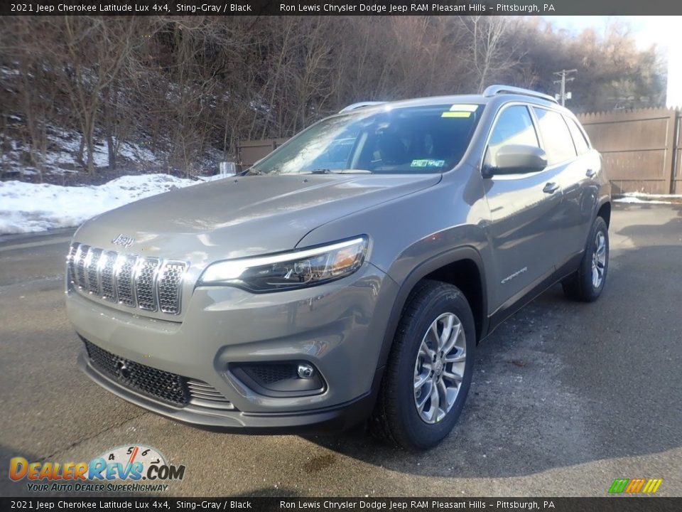 2021 Jeep Cherokee Latitude Lux 4x4 Sting-Gray / Black Photo #1