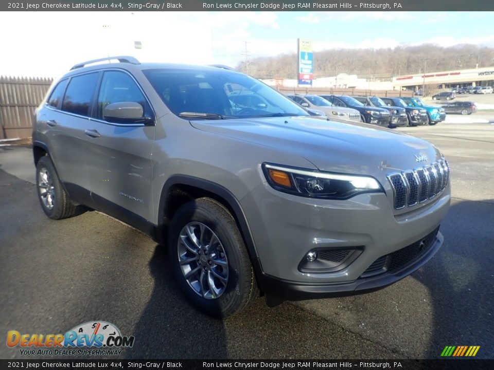 2021 Jeep Cherokee Latitude Lux 4x4 Sting-Gray / Black Photo #3