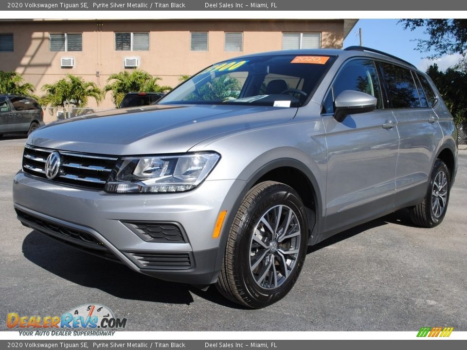 2020 Volkswagen Tiguan SE Pyrite Silver Metallic / Titan Black Photo #5