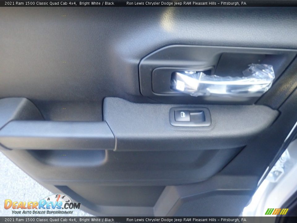2021 Ram 1500 Classic Quad Cab 4x4 Bright White / Black Photo #11