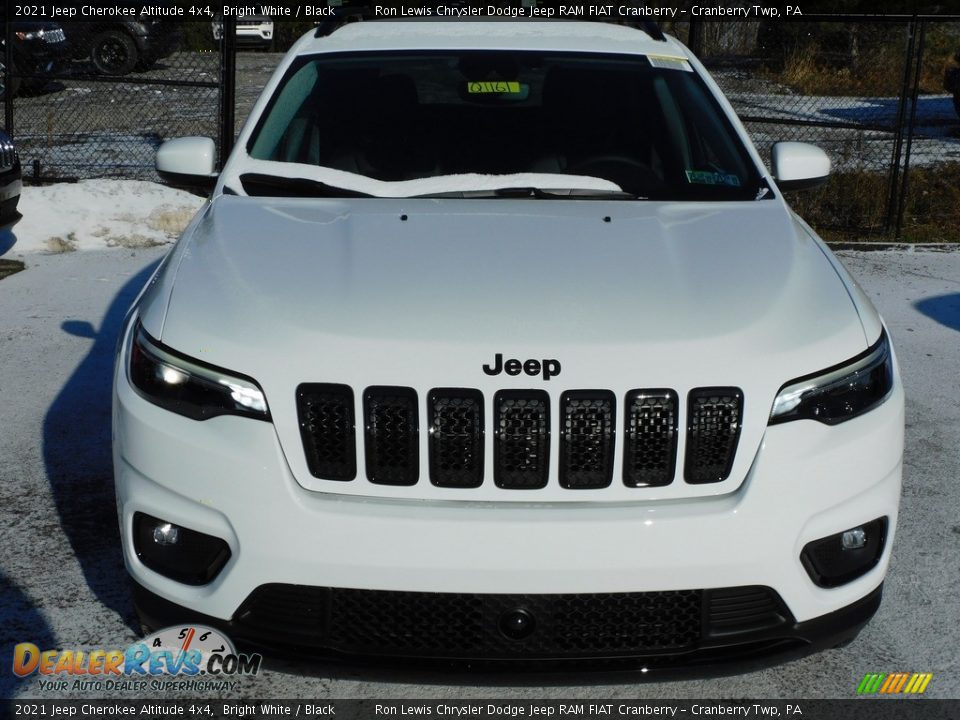 2021 Jeep Cherokee Altitude 4x4 Bright White / Black Photo #2
