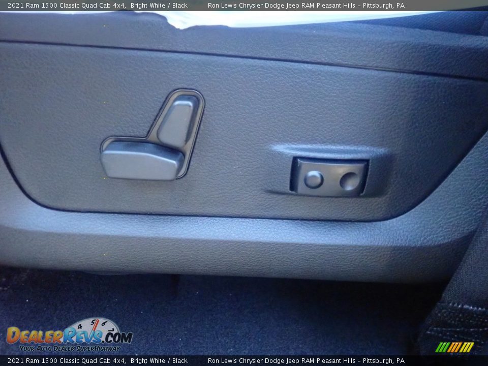 2021 Ram 1500 Classic Quad Cab 4x4 Bright White / Black Photo #18