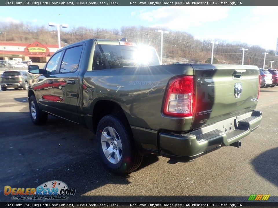 2021 Ram 1500 Big Horn Crew Cab 4x4 Olive Green Pearl / Black Photo #7