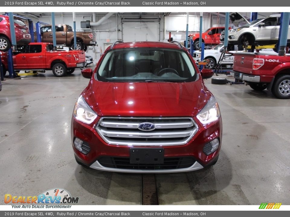2019 Ford Escape SEL 4WD Ruby Red / Chromite Gray/Charcoal Black Photo #2