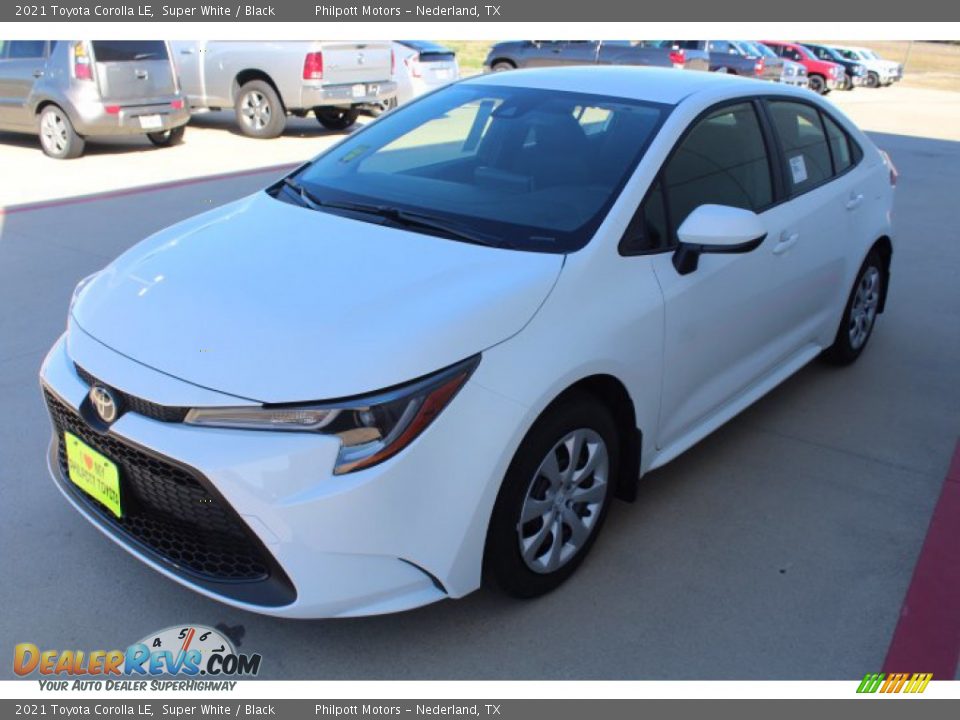 2021 Toyota Corolla LE Super White / Black Photo #4