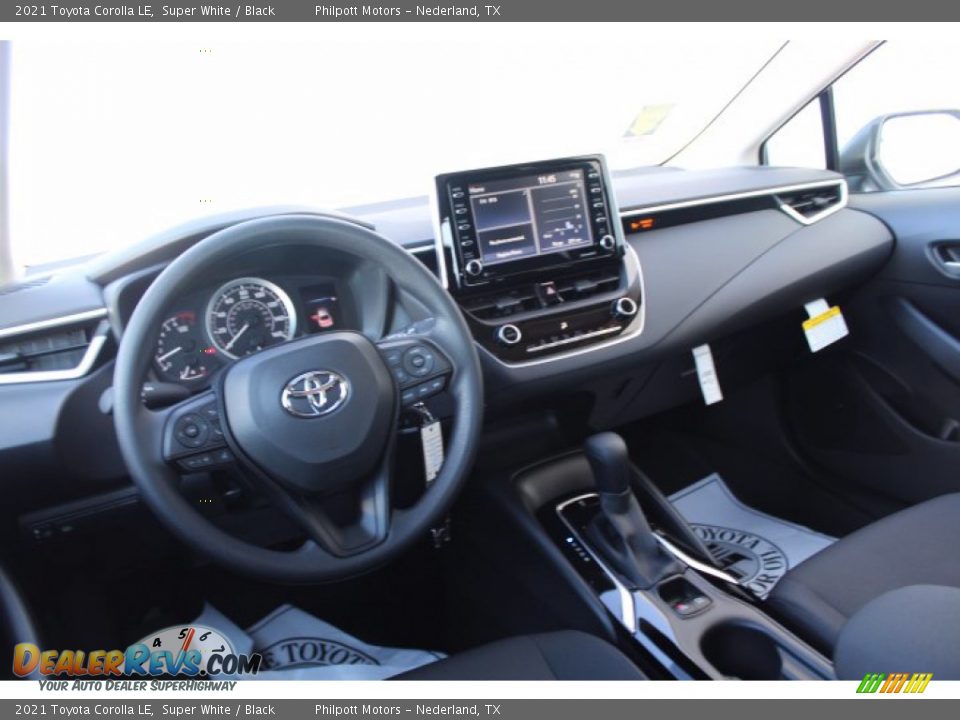 2021 Toyota Corolla LE Super White / Black Photo #20