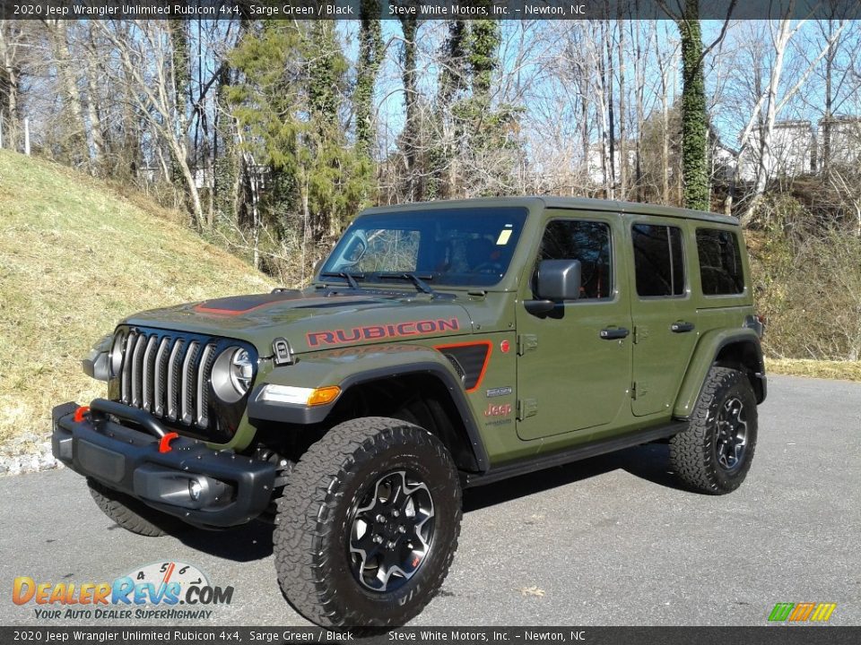 Front 3/4 View of 2020 Jeep Wrangler Unlimited Rubicon 4x4 Photo #3