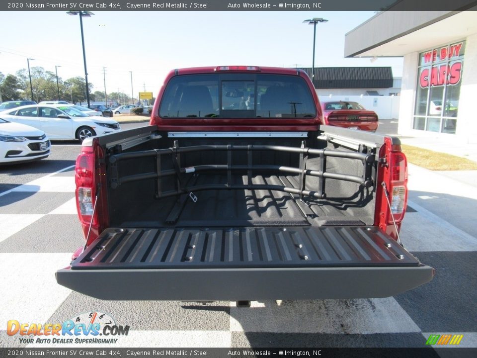 2020 Nissan Frontier SV Crew Cab 4x4 Trunk Photo #5