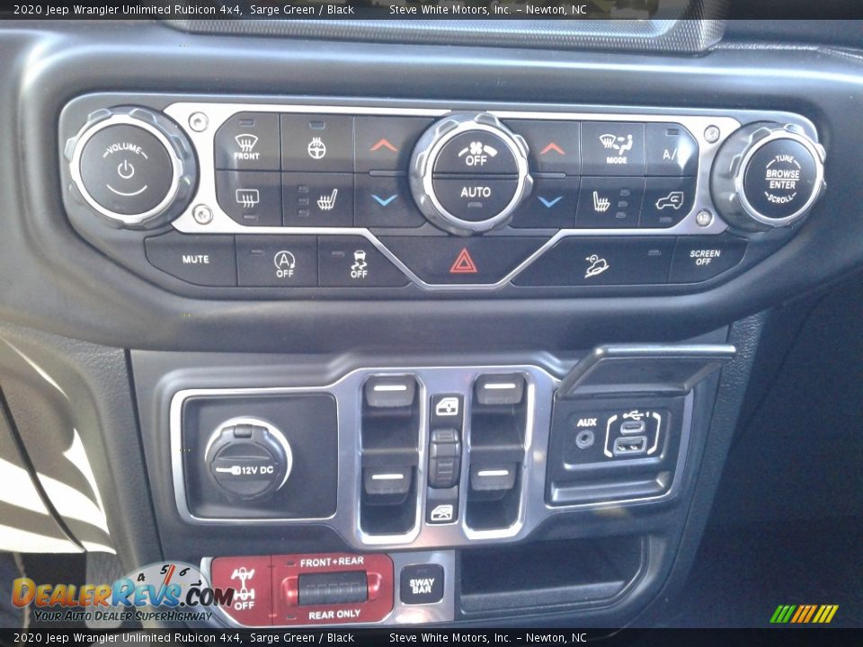 Controls of 2020 Jeep Wrangler Unlimited Rubicon 4x4 Photo #28