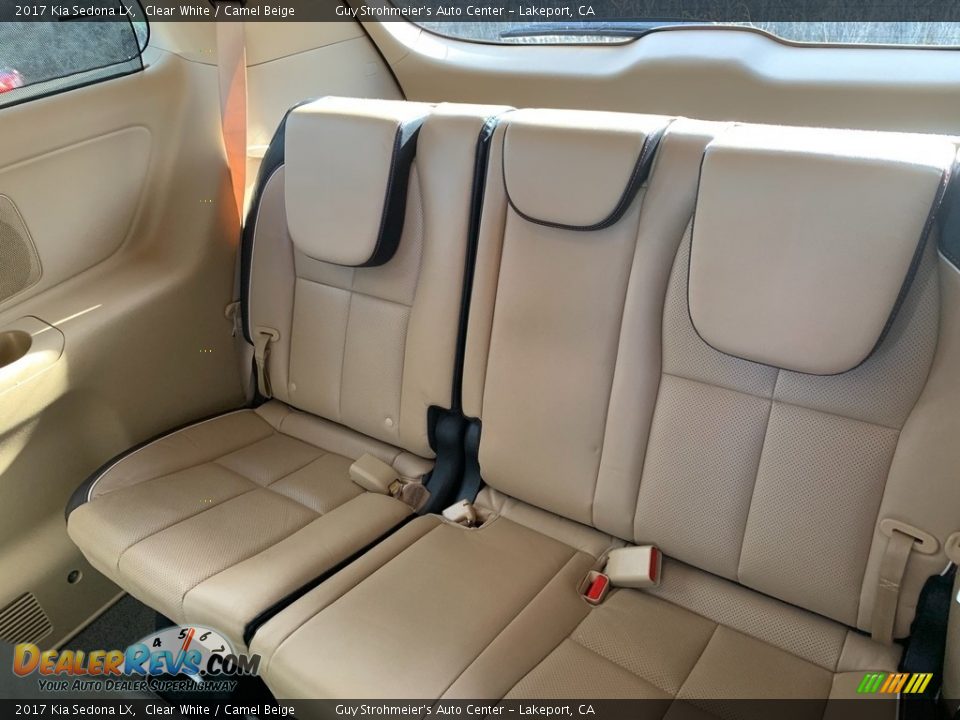 Rear Seat of 2017 Kia Sedona LX Photo #8