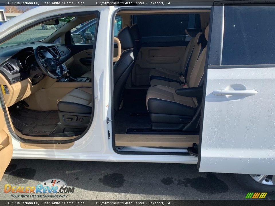 2017 Kia Sedona LX Clear White / Camel Beige Photo #9