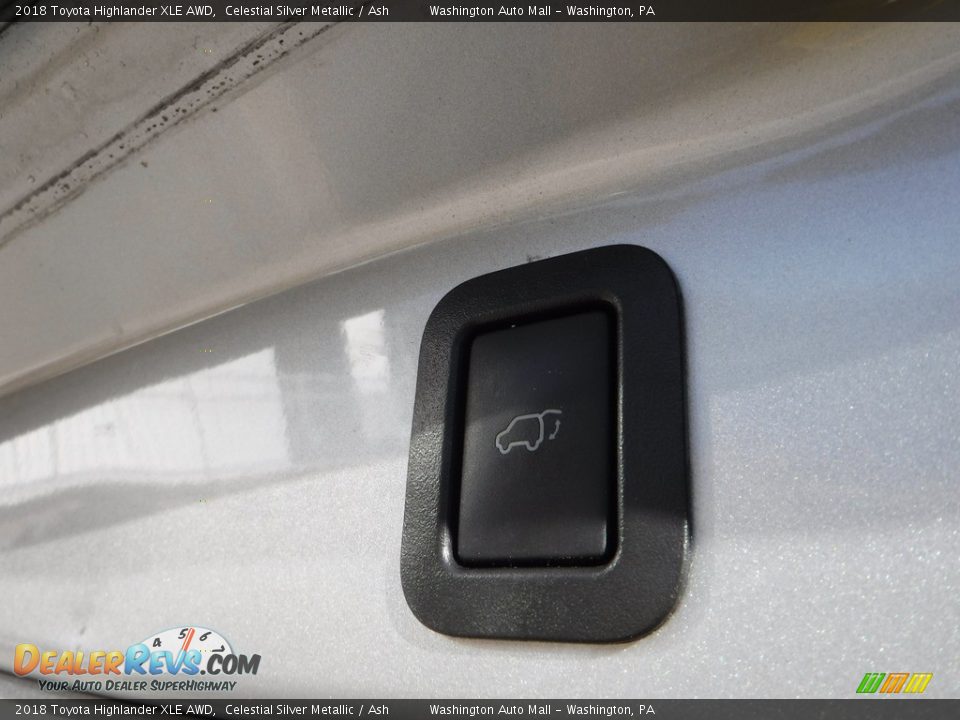2018 Toyota Highlander XLE AWD Celestial Silver Metallic / Ash Photo #26