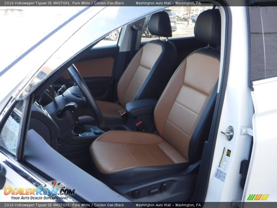 Front Seat of 2019 Volkswagen Tiguan SE 4MOTION Photo #15