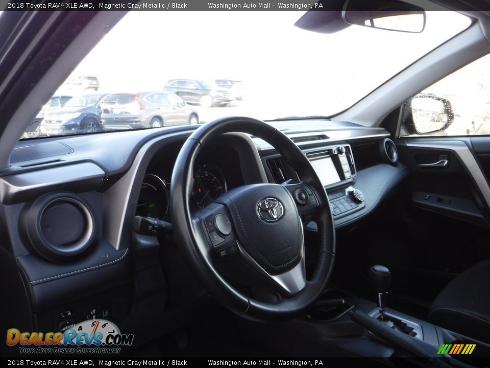 2018 Toyota RAV4 XLE AWD Magnetic Gray Metallic / Black Photo #13