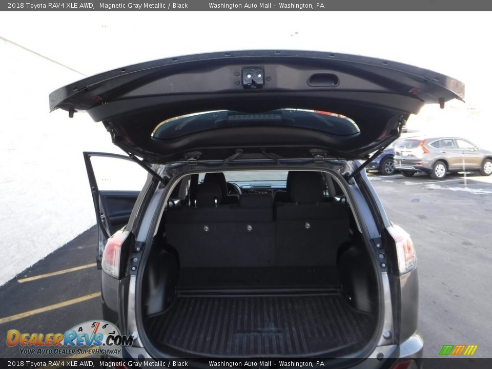 2018 Toyota RAV4 XLE AWD Magnetic Gray Metallic / Black Photo #25