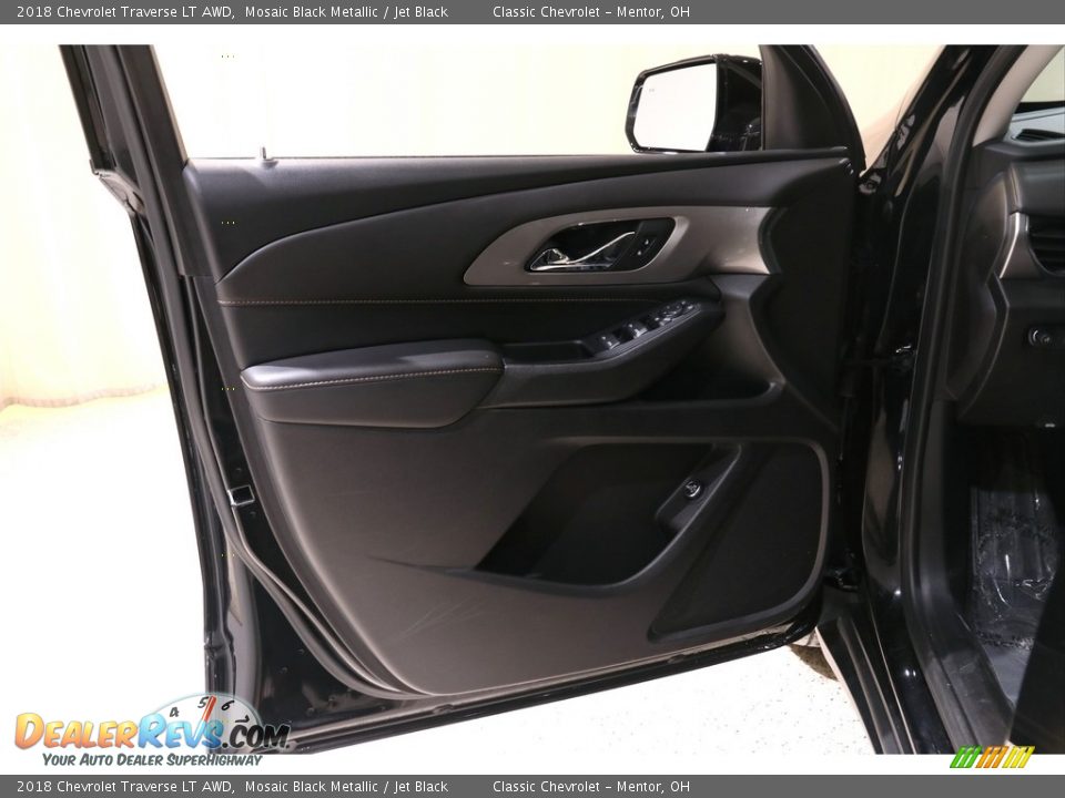2018 Chevrolet Traverse LT AWD Mosaic Black Metallic / Jet Black Photo #4
