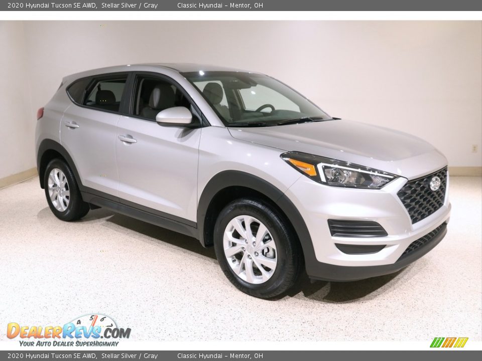 Front 3/4 View of 2020 Hyundai Tucson SE AWD Photo #1