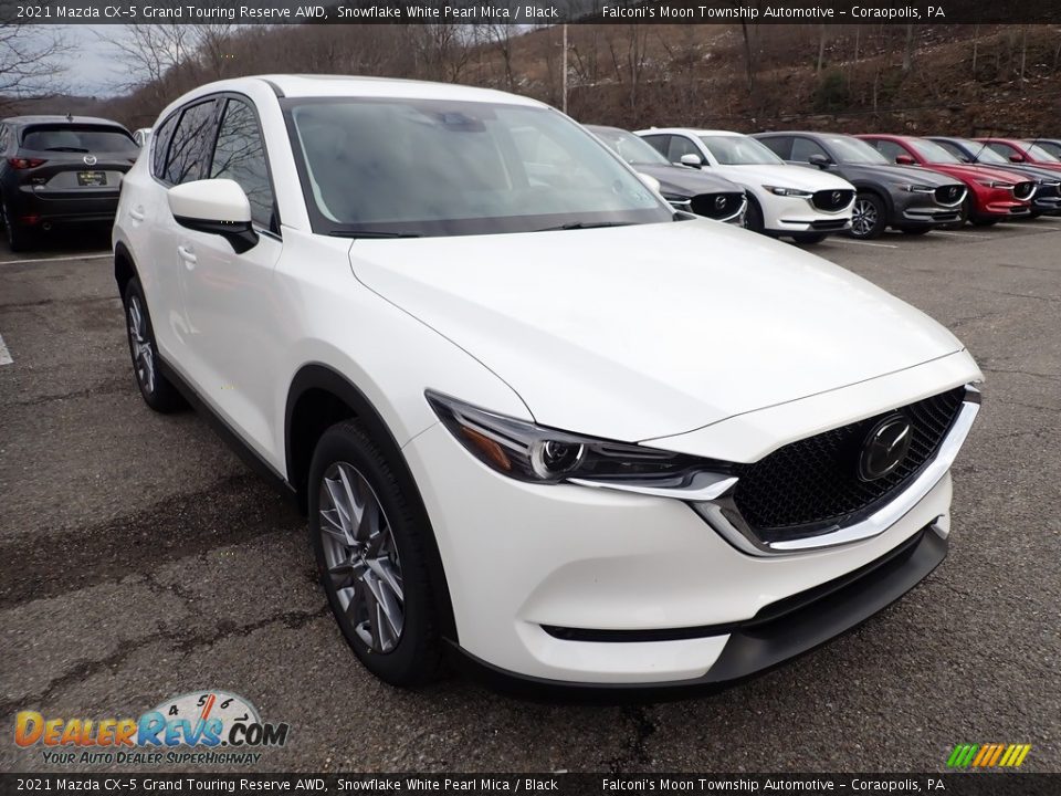 Front 3/4 View of 2021 Mazda CX-5 Grand Touring Reserve AWD Photo #3