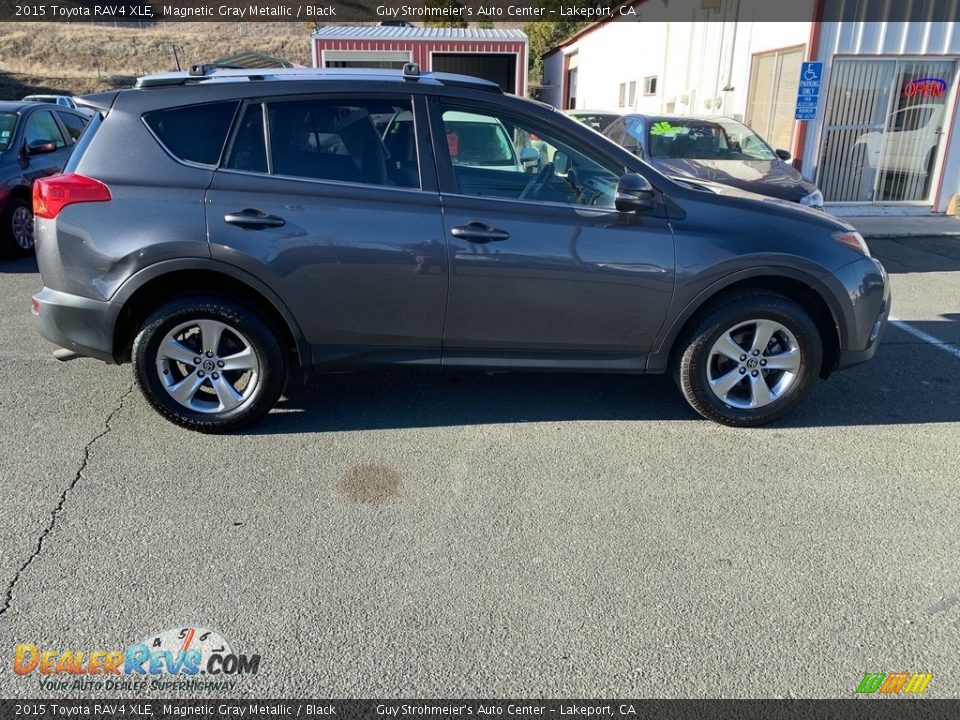 2015 Toyota RAV4 XLE Magnetic Gray Metallic / Black Photo #3