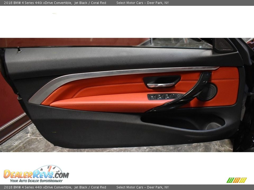 Door Panel of 2018 BMW 4 Series 440i xDrive Convertible Photo #17