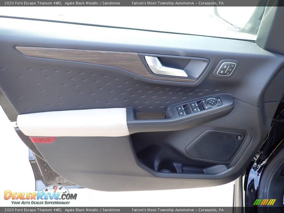 Door Panel of 2020 Ford Escape Titanium 4WD Photo #11
