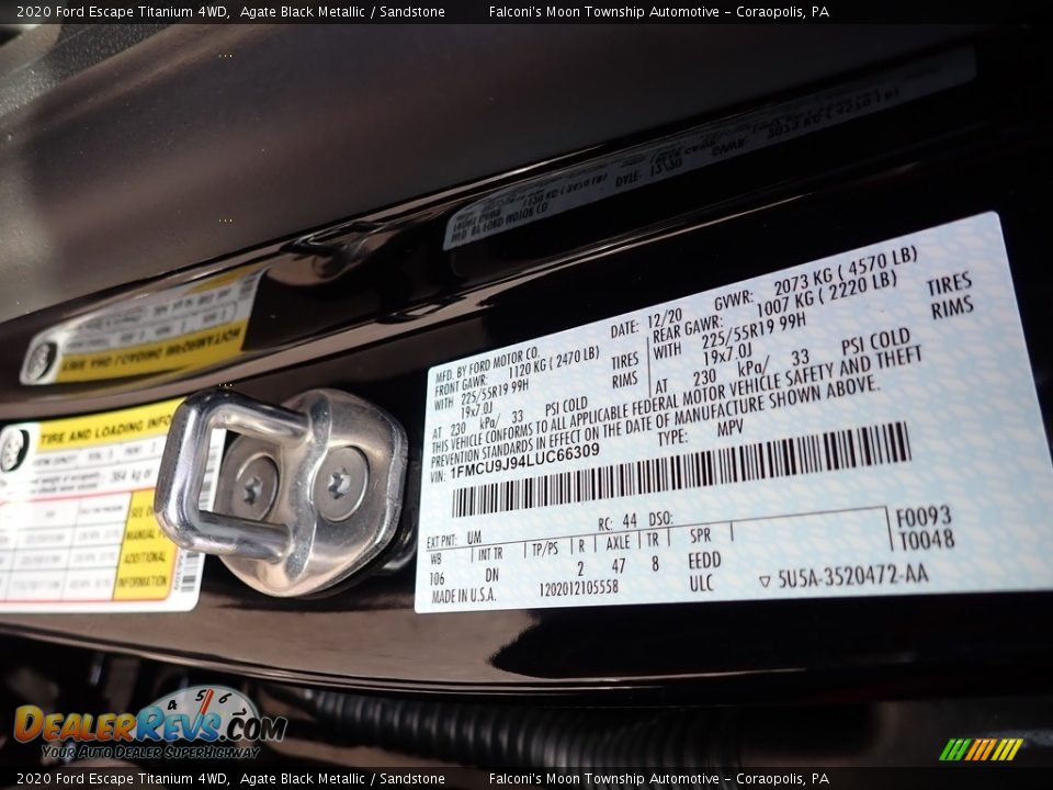 2020 Ford Escape Titanium 4WD Agate Black Metallic / Sandstone Photo #12