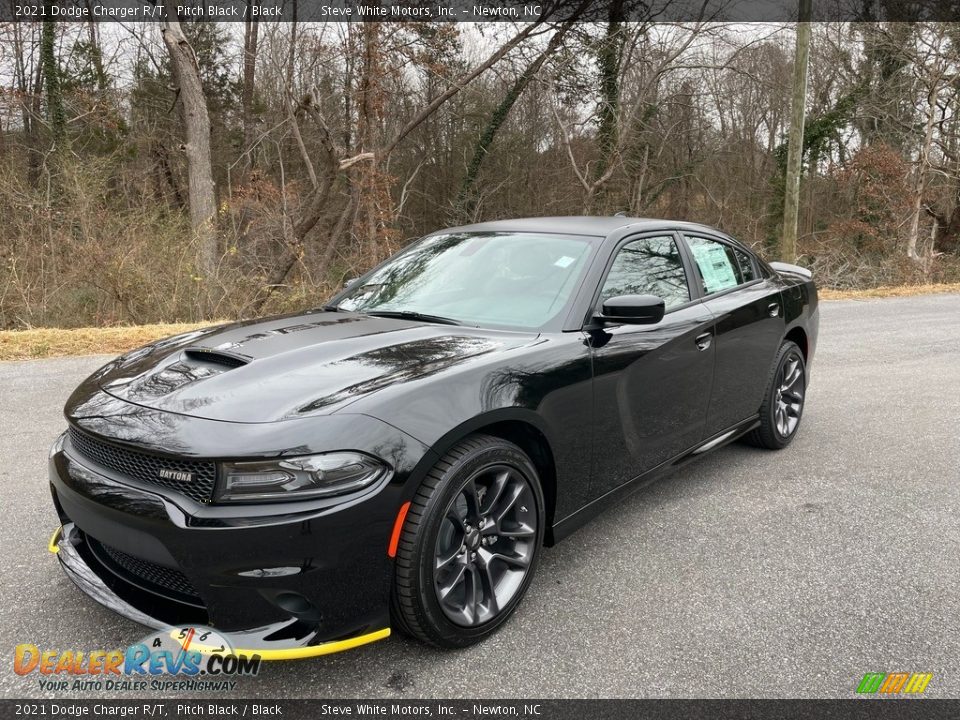 Pitch Black 2021 Dodge Charger R/T Photo #2