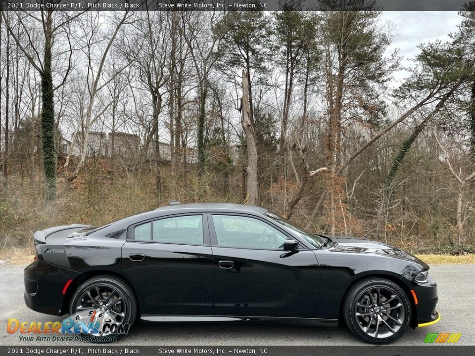Pitch Black 2021 Dodge Charger R/T Photo #5