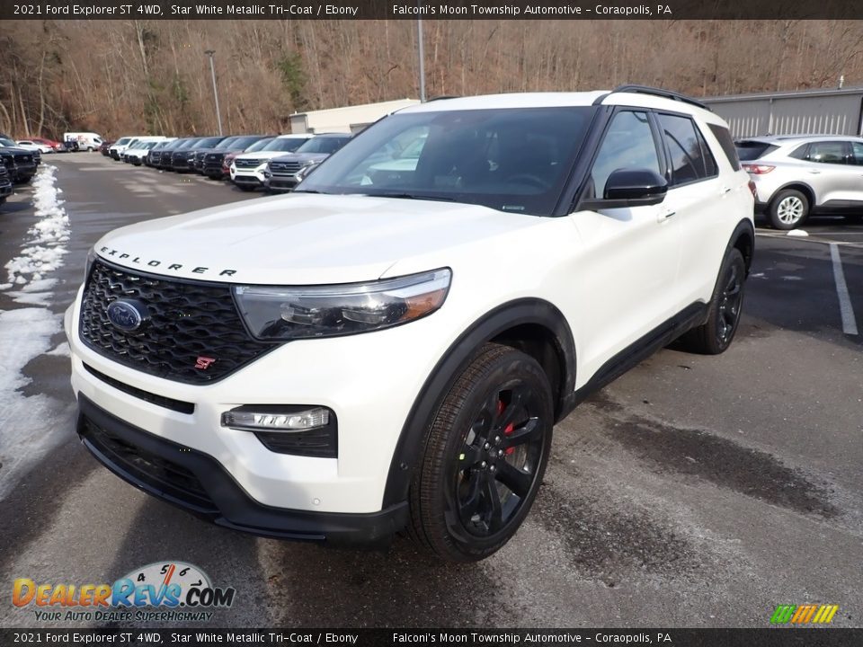 Front 3/4 View of 2021 Ford Explorer ST 4WD Photo #5