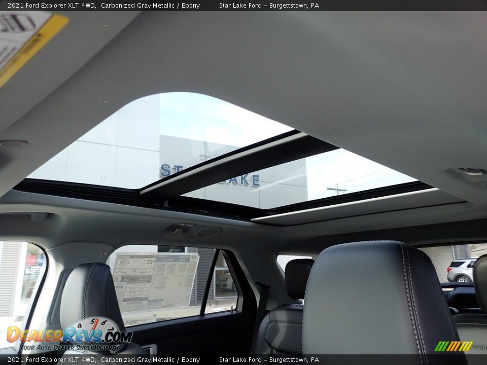Sunroof of 2021 Ford Explorer XLT 4WD Photo #16