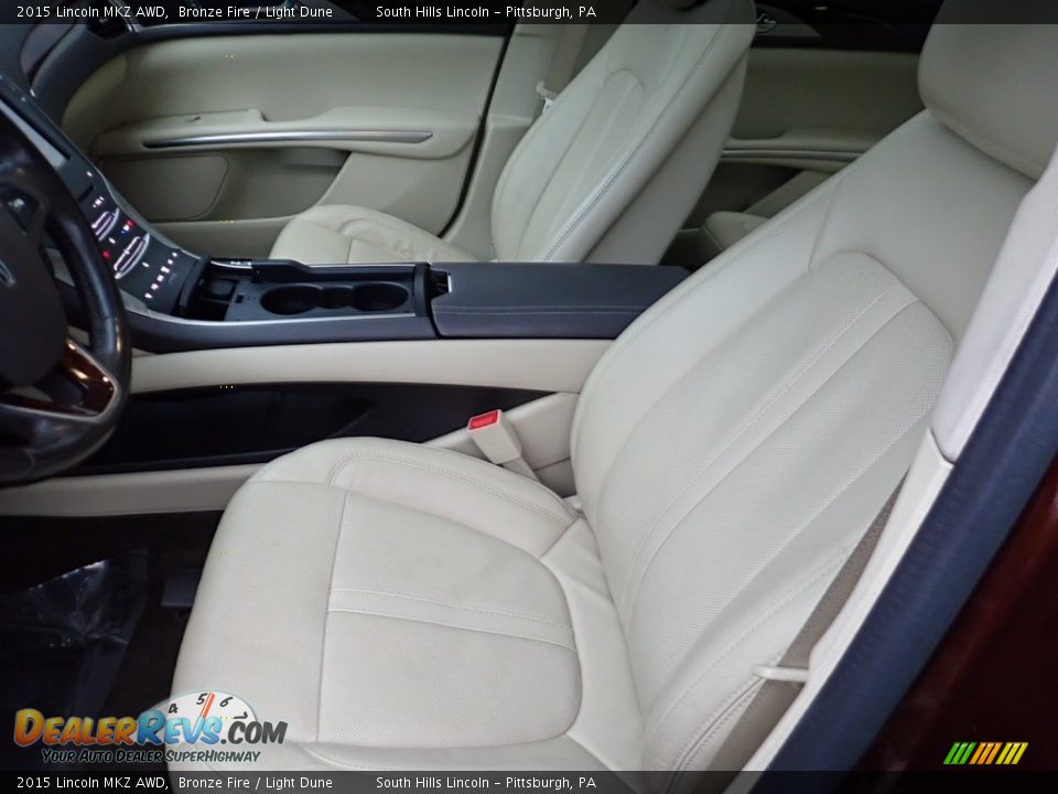 Front Seat of 2015 Lincoln MKZ AWD Photo #15