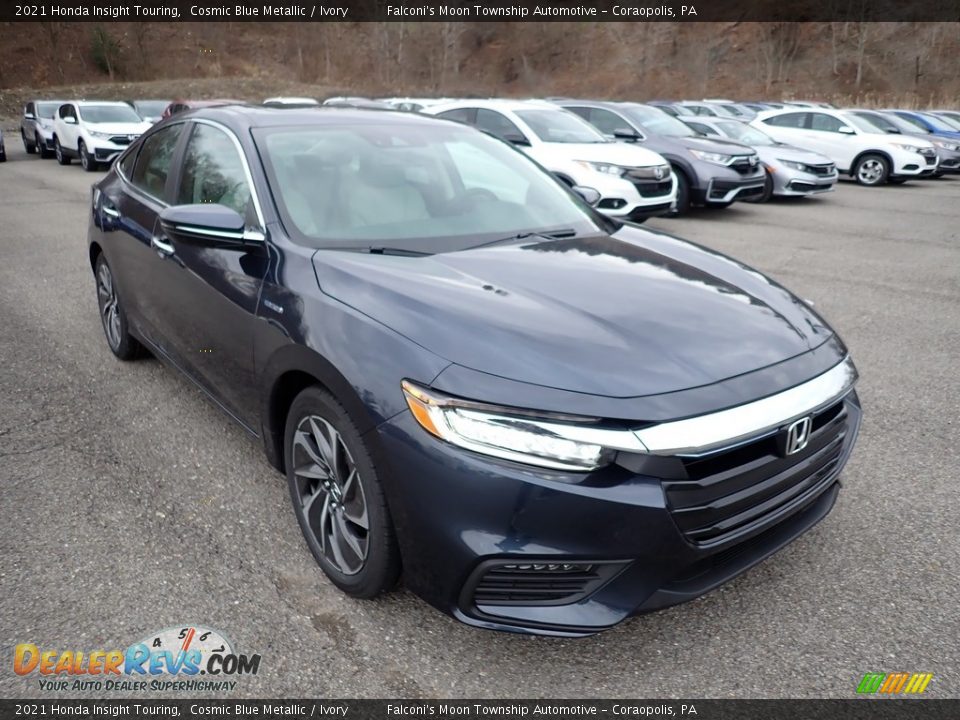 Front 3/4 View of 2021 Honda Insight Touring Photo #5