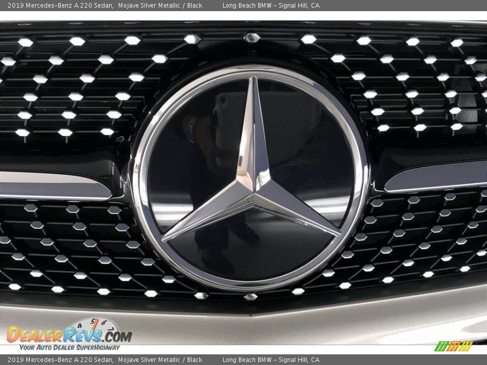 2019 Mercedes-Benz A 220 Sedan Logo Photo #33