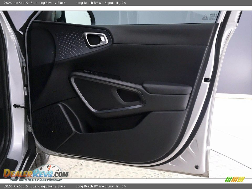 Door Panel of 2020 Kia Soul S Photo #24