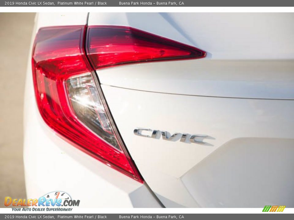 2019 Honda Civic LX Sedan Platinum White Pearl / Black Photo #12