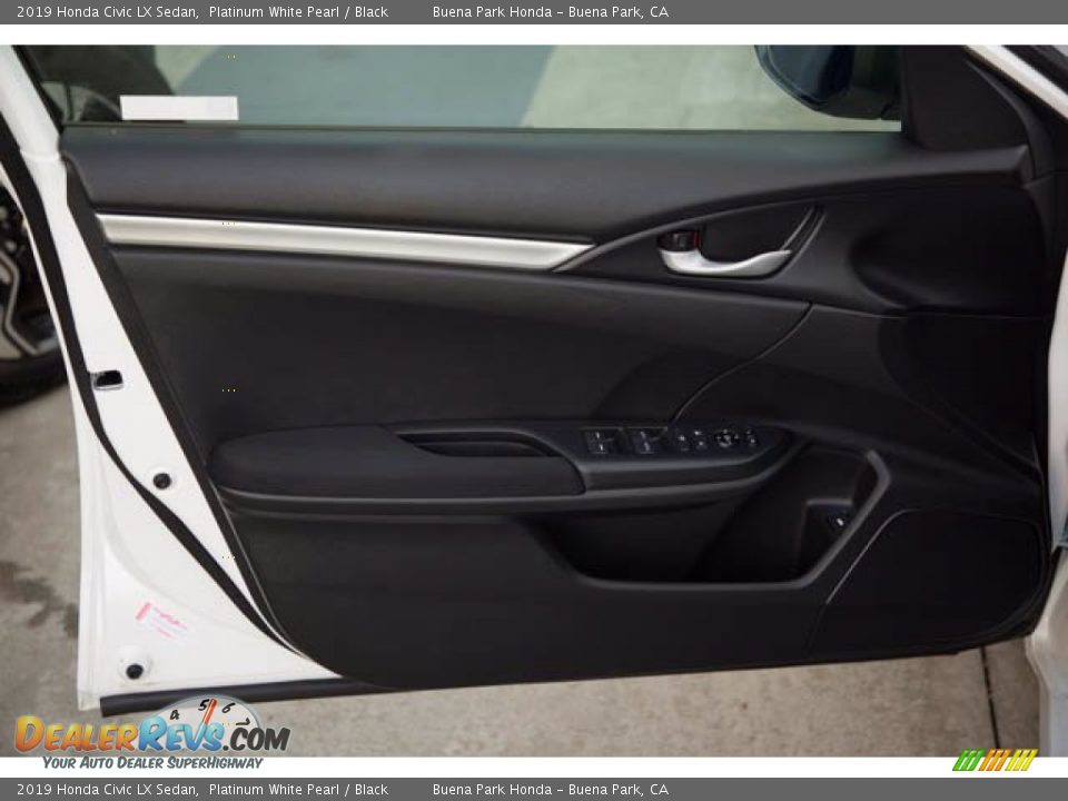 2019 Honda Civic LX Sedan Platinum White Pearl / Black Photo #29