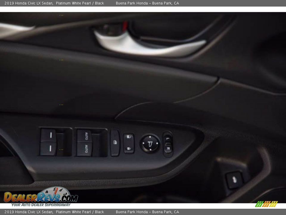 2019 Honda Civic LX Sedan Platinum White Pearl / Black Photo #30
