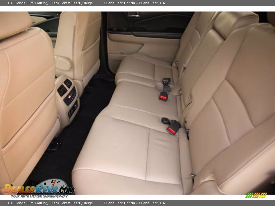 Rear Seat of 2018 Honda Pilot Touring Photo #4