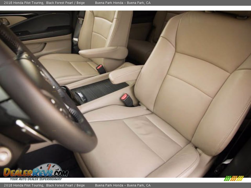 2018 Honda Pilot Touring Black Forest Pearl / Beige Photo #16