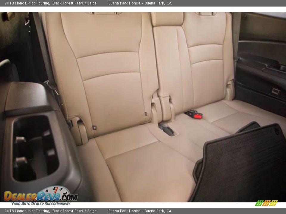 Rear Seat of 2018 Honda Pilot Touring Photo #22