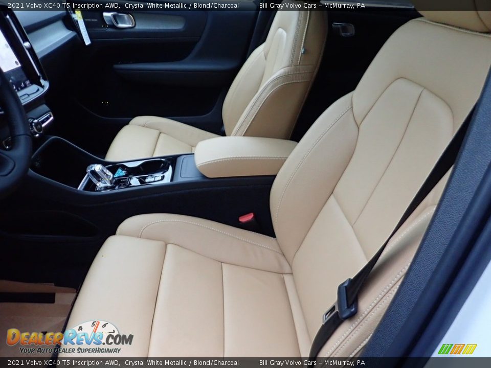 Front Seat of 2021 Volvo XC40 T5 Inscription AWD Photo #7