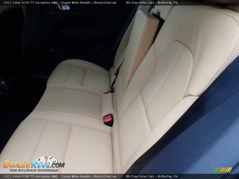 Rear Seat of 2021 Volvo XC40 T5 Inscription AWD Photo #8
