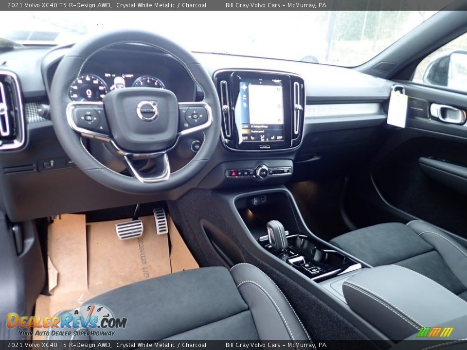 Charcoal Interior - 2021 Volvo XC40 T5 R-Design AWD Photo #9